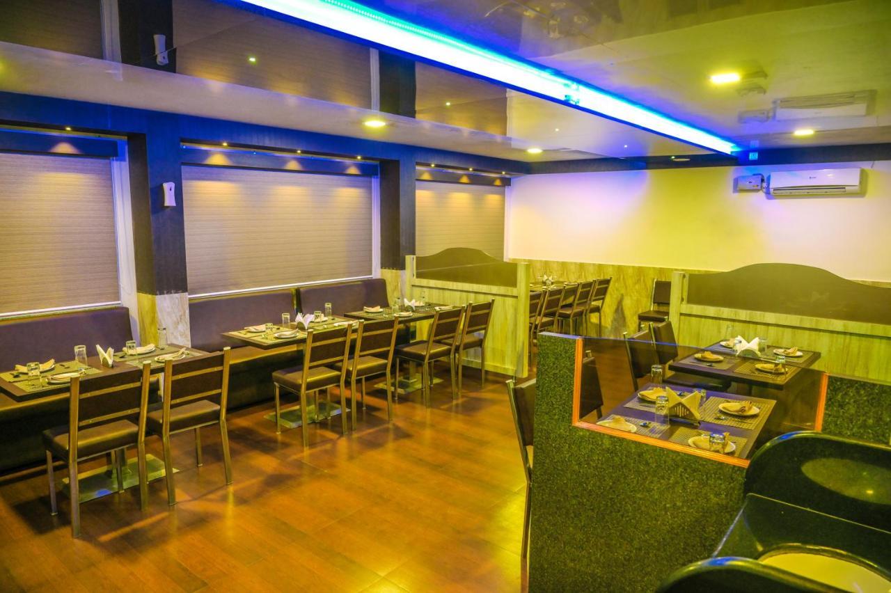 S S Residency Hotel Padubidri Luaran gambar